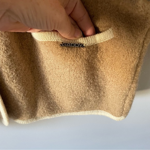 - Vintage Gaddy Sport 100% Wool cardigan - Picture 6 of 12